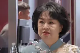 58岁鞠萍近照被曝出！印第安纹明显，状态不佳，网友：差点没敢认图片