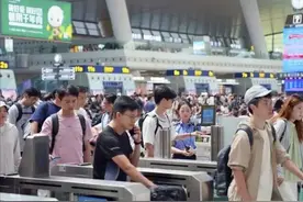 开售即“秒没”！国庆中秋假期抢票大战开启，铁路部门支招图片