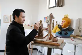 8岁起他与“泥”有约！现在更是不得了……图片