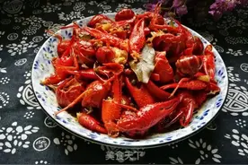 小龙虾的6种经典做法，比外卖还好吃，超过瘾啊！图片