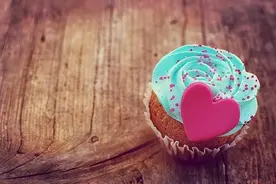 真爱的人在一起，会有的4种心灵感应图片