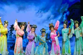 黄梅戏发源地：湖北省黄冈市黄梅县图片