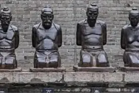 岳飞墓前的四个跪像都是谁？他们为什么跪拜？又是从何时开始的？图片