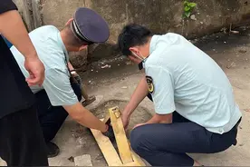 居民私装地锁占车位，武汉这个街道依法拆除图片