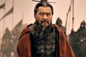 卧龙凤雏得其一，可安天下？其实后面还有一句，道破刘备必亡内因图片