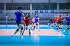 中国女排， 对抗训练！图片