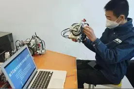 在现场｜张家口8位选手参加河北省青少年机器人竞赛图片