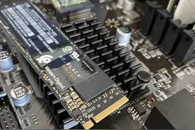 固态硬盘矿难后不到半价！WD明星SN7502TB省1000多元健康变红不良图片