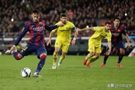 足球场上到底有多少位置？哪一个最重要？图片