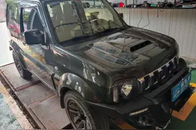 小哥花14万买辆11万公里的铃木吉姆尼，直言比坦克300香图片