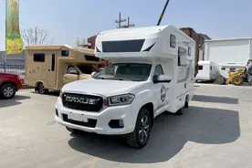 三种驾驶模式！体验说走就走的轻奢露营！爱旅途T70皮卡房车图片