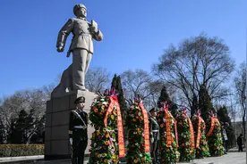 宣讲家文稿：传承雷锋精神 坚定理想信念图片