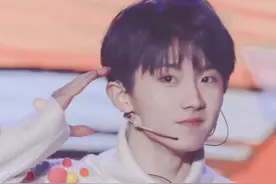 在眼皮子底下长大的顶流明星，也被爆恋情了？图片