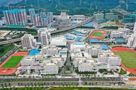 俯瞰深圳实验学校高中园，三大高中聚集在此图片