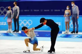 韩聪，爸妈喊你回来吃饺子!图片