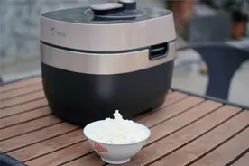 电饭煲和电压力锅有何区别：我家自从买了压力锅，再没用过电饭煲图片