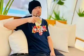 周杰伦翻车！外网发不当言论，惨遭粉丝集体炮轰：等你跌落谷底图片