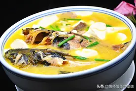 无论炖什么鱼，不能放这“2种”料！否则鱼又腥又难吃，还没营养图片