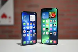 2021年手机黑科技盘点：旗舰屏幕的几个关键词图片