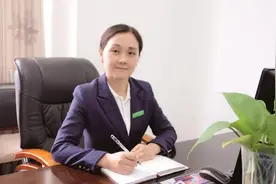 “我从小就对福利院有着不一样的情怀”！坚守24年，她是老人们共同的好女儿图片