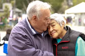 60岁想有夫妻生活，能吃他达拉非吗？上了年纪，如何维持幸福生活图片