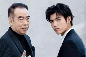 一年前陈飞宇官宣退出美国籍，现在看，陈凯歌太明智图片