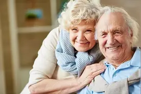 “女性过了70岁，为什么还想要找男人？”3位70岁女人说了大实话图片