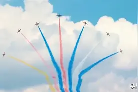 帅出天际！第一视角军旅“大片”来了图片