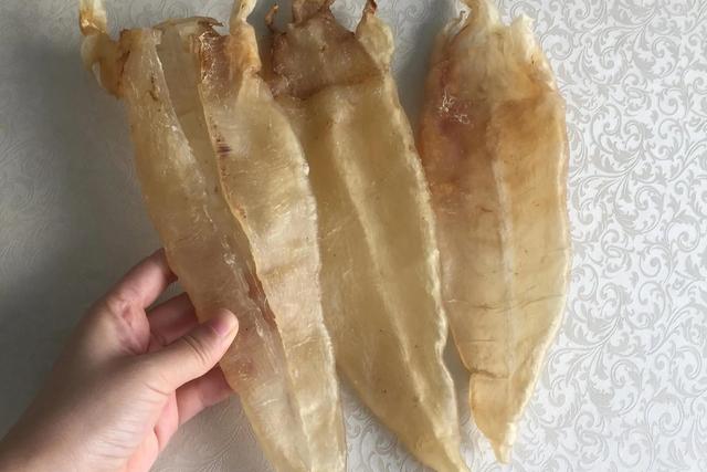 花胶是黄鱼肚吗 2026年黄花胶是什么鱼的鱼肚?