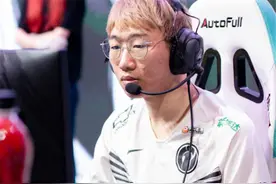 S8、S9冠军同时吐槽皮肤，宁王：分不到什么，lwx：设计师太敷衍图片