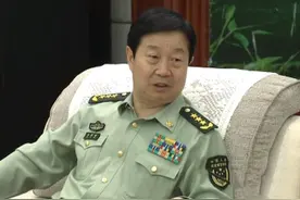孙思敬：首位从301医院政委升起来的武警主官，统领2大战区级单位图片
