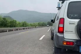 铃木吉姆尼穿越新疆大海道沙漠？我看还是算了吧图片