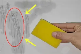 白墙脏了不用重新刷，教你一个简单方法擦一擦，墙壁白净如新！图片