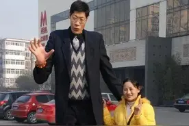 你知道吗？身高差最大的夫妻有多少？图片