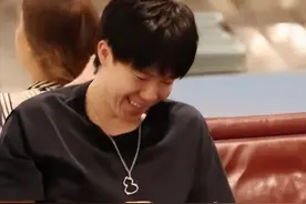 国乒机场穿搭消费观，王楚钦63.5万，林诗栋4.1万，孙颖莎最意外图片