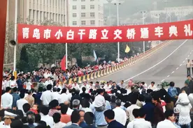 《立交桥的回忆》，在青岛人朋友圈刷屏！网友：每个字都饱含着情感，读到一半鼻子已酸…我不允许还有人没看图片