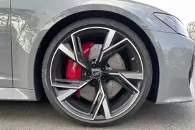 165万落地辆奥迪RS6，开了6500公里，车主讲出感受图片