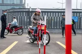 电动车、三轮车上牌，考驾照费用要多少钱？多地公布，你觉得贵吗图片