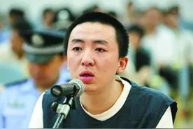 男子趁机器故障取款17万，首判无期，二审改判，释放后仍说不后悔图片