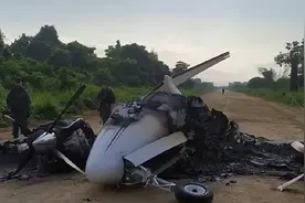 国产K8教练机立功了！搭载空空导弹兼职战斗机，一举击落贩毒飞机图片