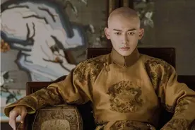 皇帝的一天都怎么过？乾隆3点起床早朝，晚7点翻牌子，充实且乏味图片