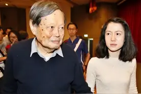 28岁翁帆：与杨振宁相守19年，54岁年龄差，遗产分配惹争议图片