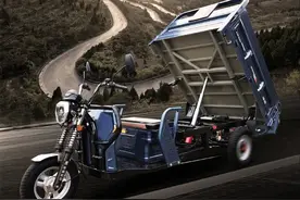 隆鑫推出鑫越PLUS自卸180，一键自卸，动力足，最大载重超1.8吨图片