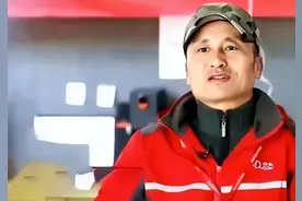 京东快递001号员工提出离职申请，刘强东承诺干满5年一套房图片