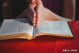 如何为自己祷告图片