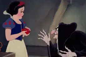 1937年的《白雪公主》，标志着从黑白动画向彩色动画转变的开始图片