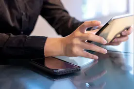 卢锋：青年失业率居高不下如何应对？图片