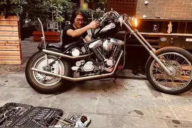 深度｜“一天拿证，有手有脚就行”，我闯入了重庆摩托江湖图片