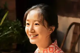 几年不见，这位女星咋把嘴上痣去了，看《小巷人家》差点没认出来图片