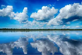 世界上最美的玛瑙湖，里面有一颗玛瑙价值1.3亿元图片